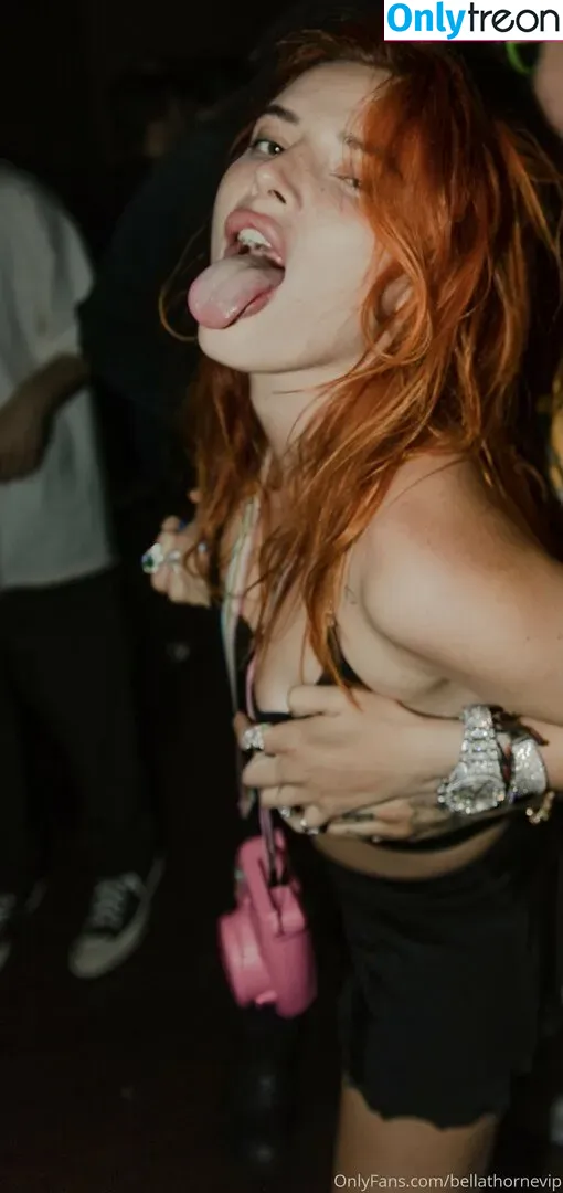 bellathornevip nude photo #0082 (bellathorne)