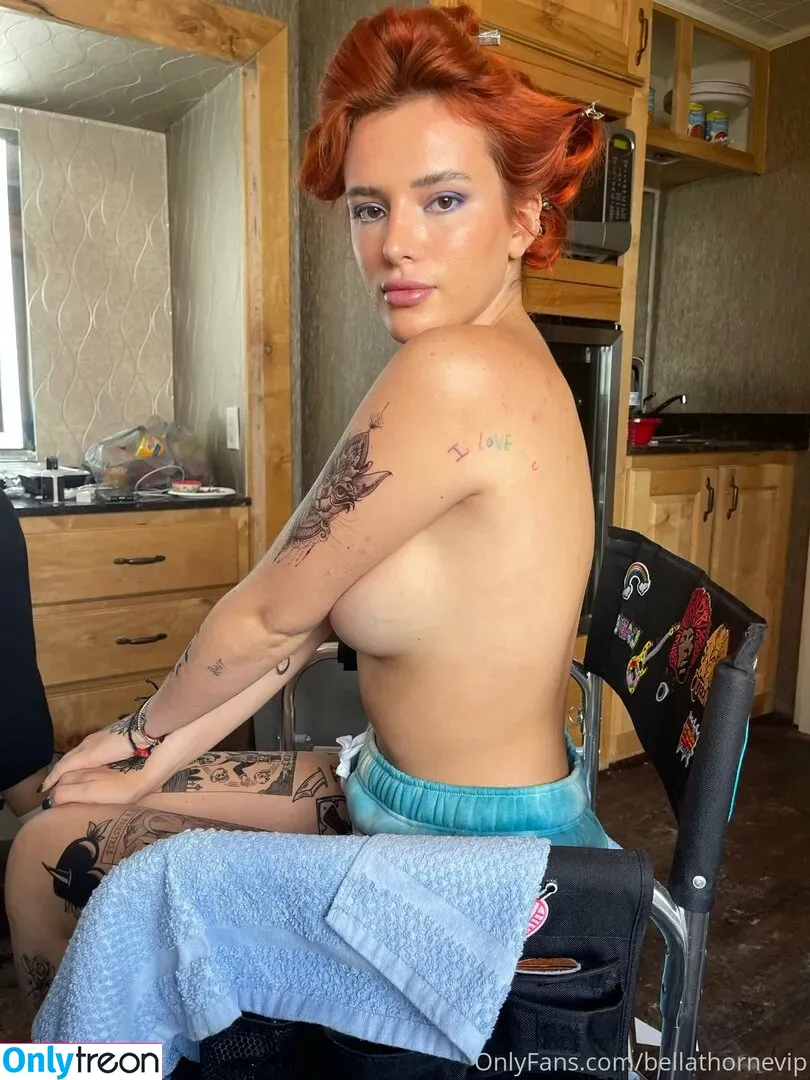 bellathornevip nude photo #0090 (bellathorne)