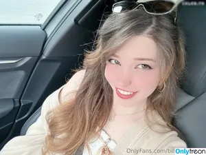 Belle Delphine / Socials / belle.delphine / bunnydelphine фото голая #9182