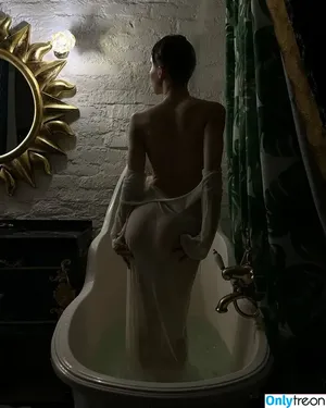 Belok_bero / Veronika Vlasovskikh nude photo #0008