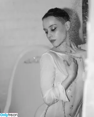 Belok_bero / Veronika Vlasovskikh nude photo #0010