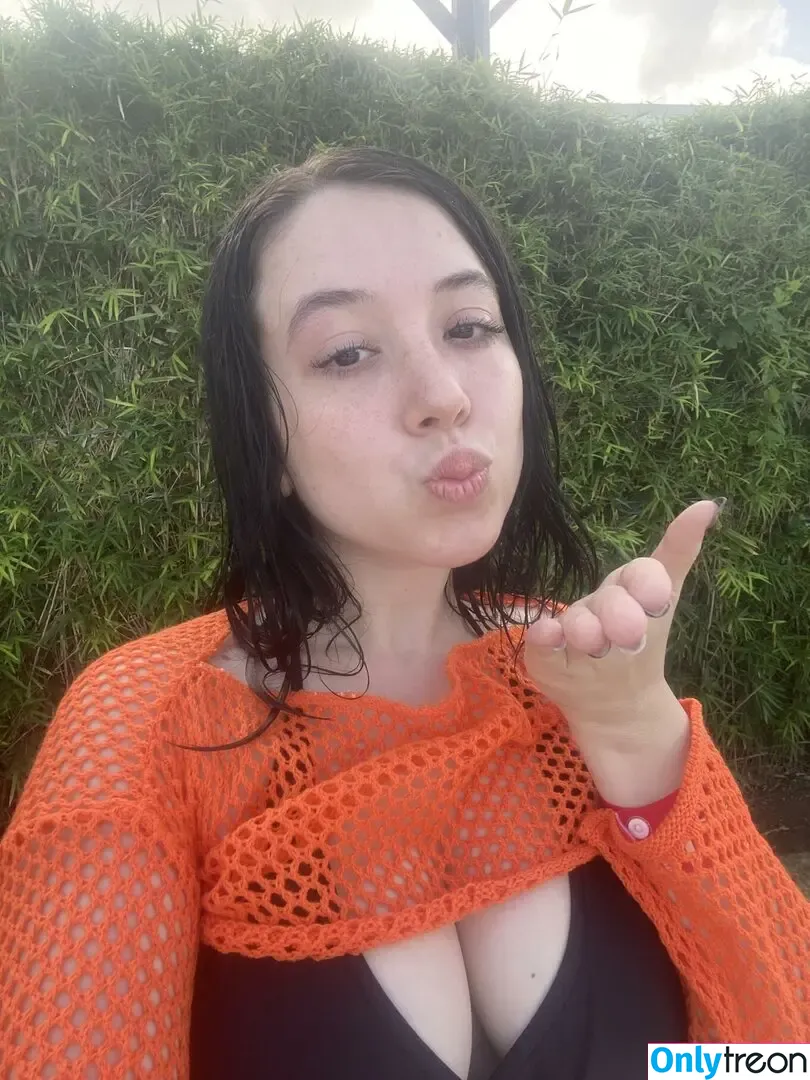 Bemelody nude photo #0100 (bemelody.ok)
