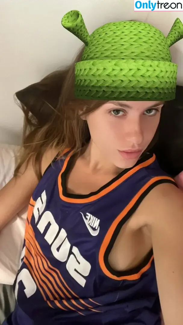 Bensu Erel nude photo #0009 (Lilyceyys)