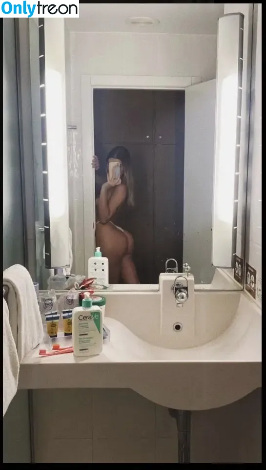 Bensu Erel nude photo #0034 (Lilyceyys)