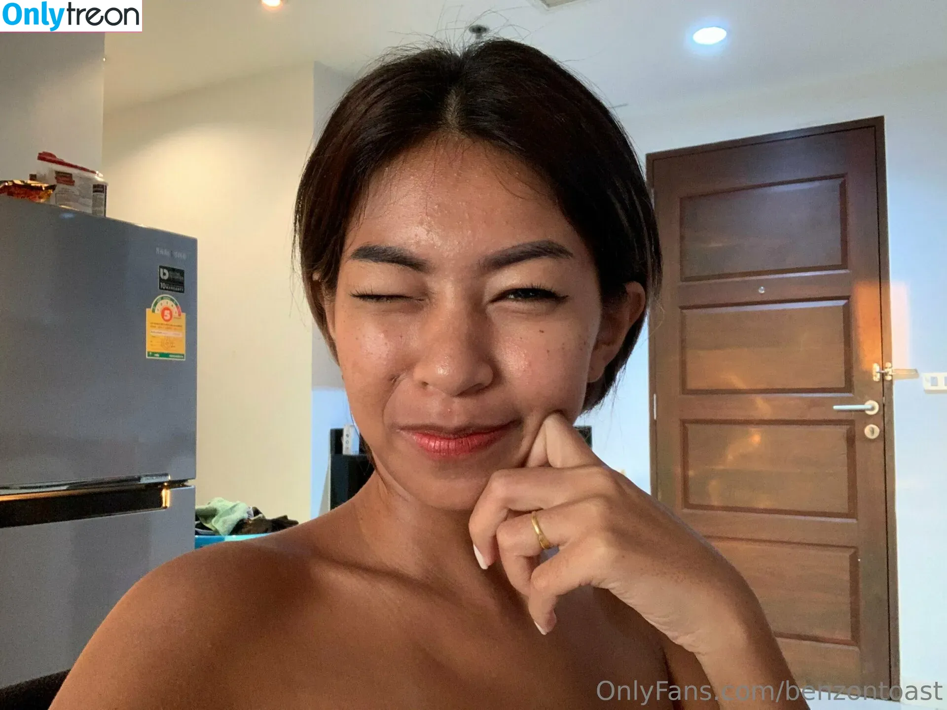 benzontoast nude photo #0065 (Benz_on_toast)