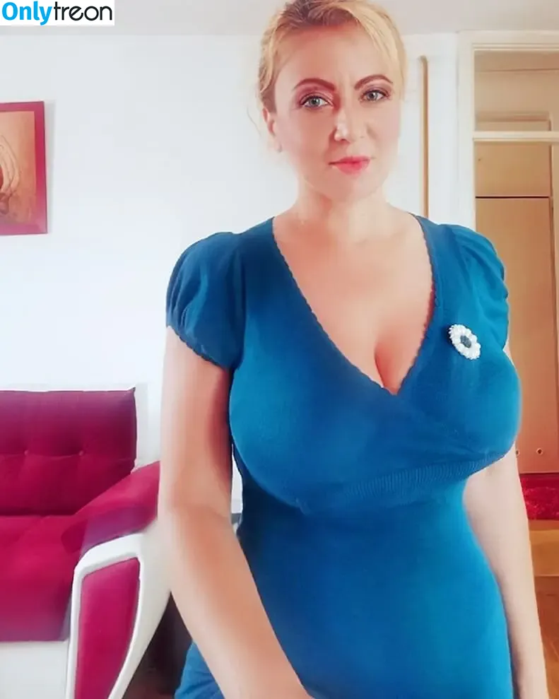 Berina Fati nude photo #0063 (faticberina / mailen21)