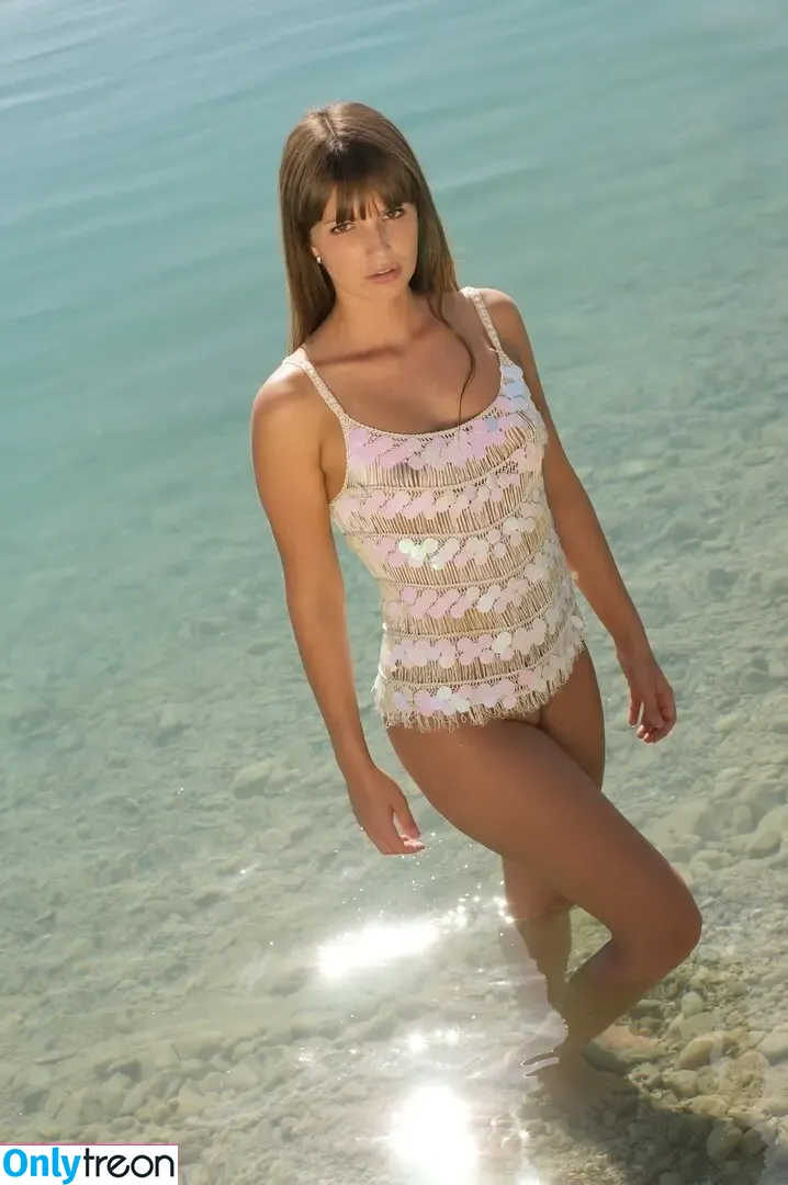 Bernadette Kaspar голая photo #0040 (berniekaspar / mischiidc)