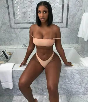 Bernice Burgos / berniceburgos / realberniceburgos фото голая #0084