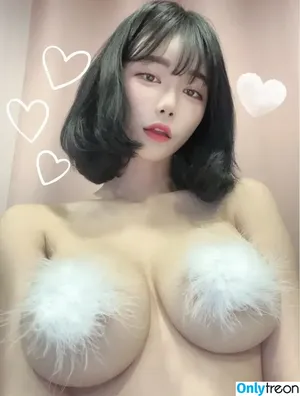Berry / berry_is_blooming nude photo #0116