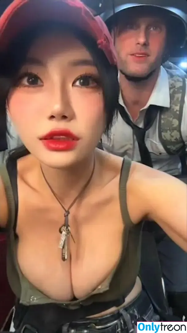 Berry nude photo #0061 (berry_is_blooming)