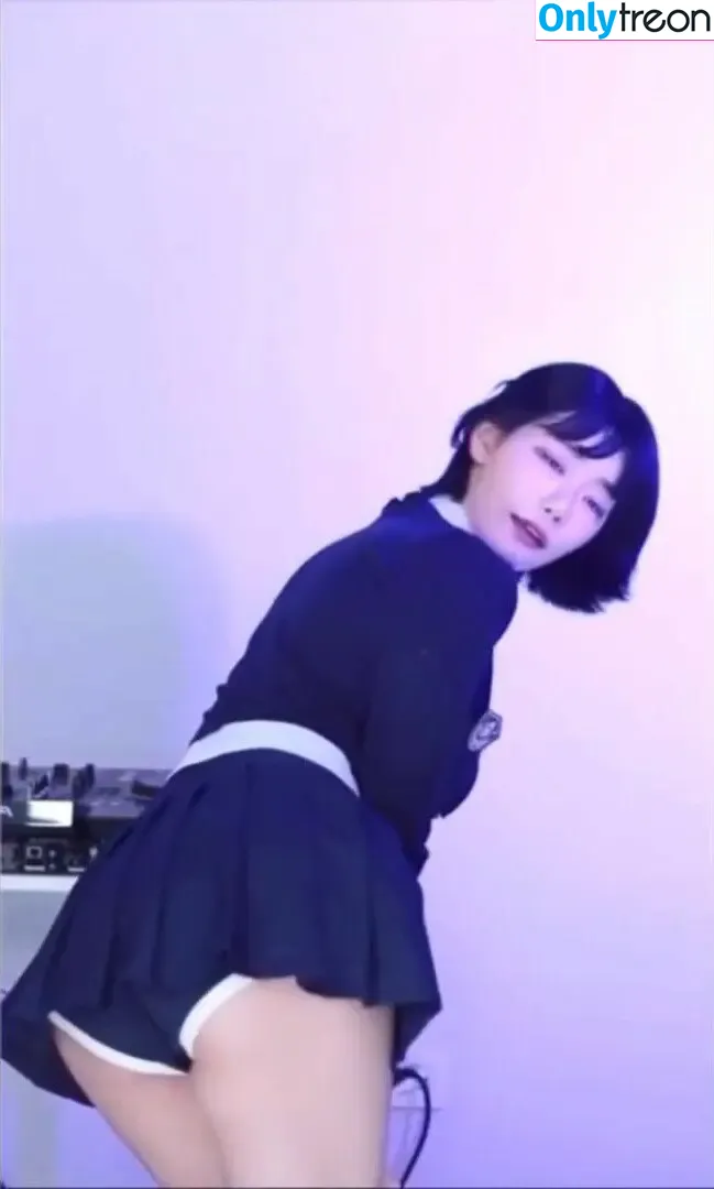 Berry nude photo #0145 (berry_is_blooming)