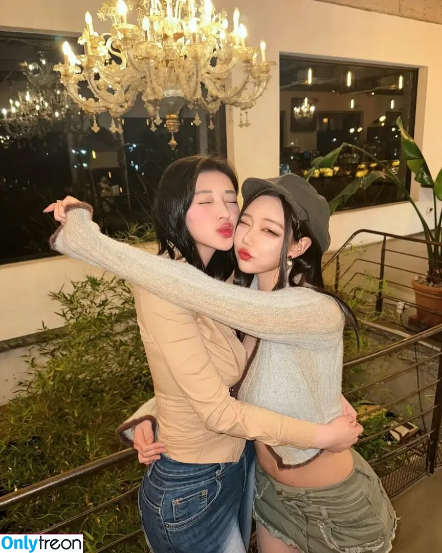 Berry nude photo #0635 (berry_is_blooming)