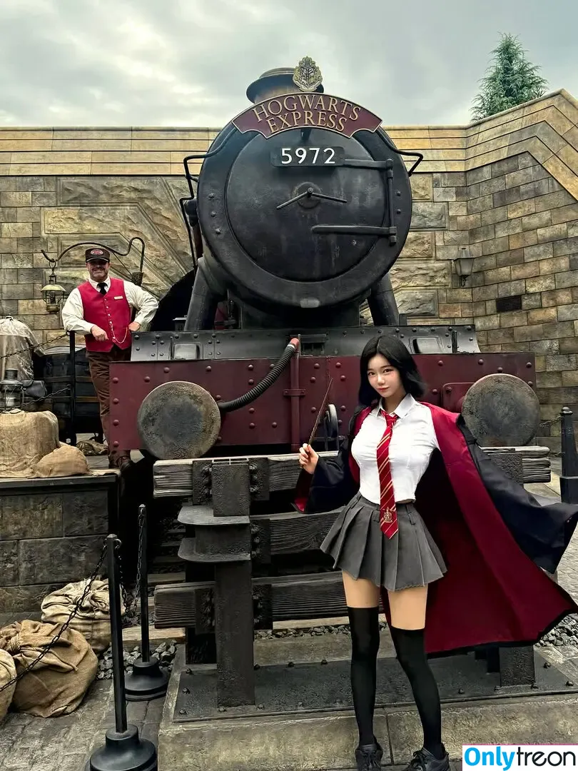 Berry голая photo #0920 (berry_is_blooming)