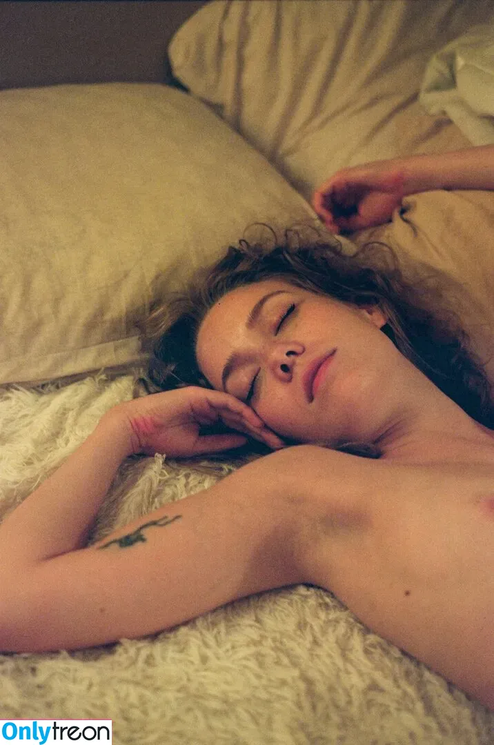 Berta Andrea Snædal nude photo #0091 (bandreas4 / bertaandreasnaedal)