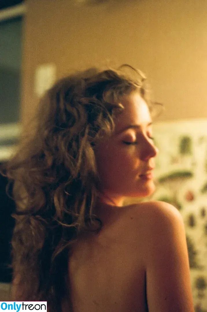 Berta Andrea Snædal nude photo #0097 (bandreas4 / bertaandreasnaedal)