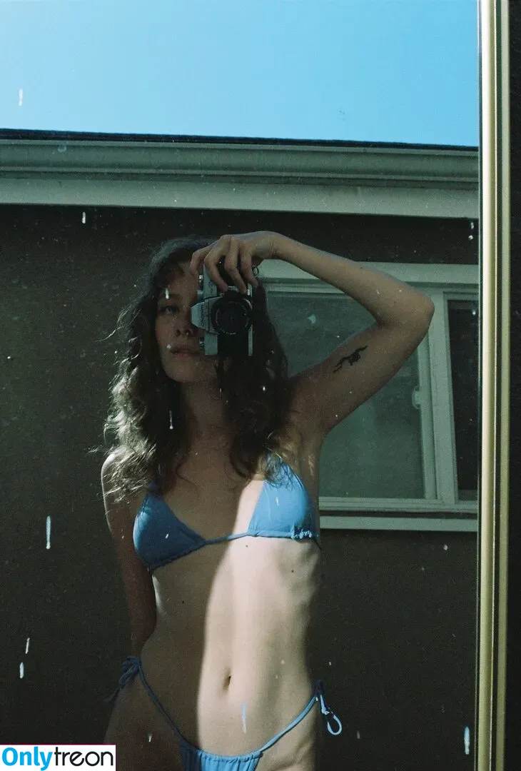Berta Andrea Snædal nude photo #0117 (bandreas4 / bertaandreasnaedal)