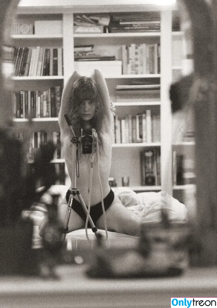 Berta Andrea Snædal nude photo #0139 (bandreas4 / bertaandreasnaedal)