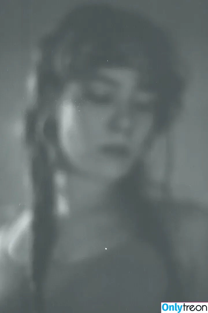 Berta Andrea Snædal nude photo #0142 (bandreas4 / bertaandreasnaedal)