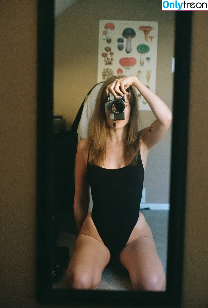 Berta Andrea Snædal nude photo #0162 (bandreas4 / bertaandreasnaedal)