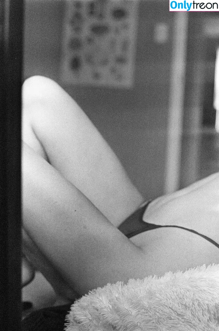 Berta Andrea Snædal nude photo #0201 (bandreas4 / bertaandreasnaedal)