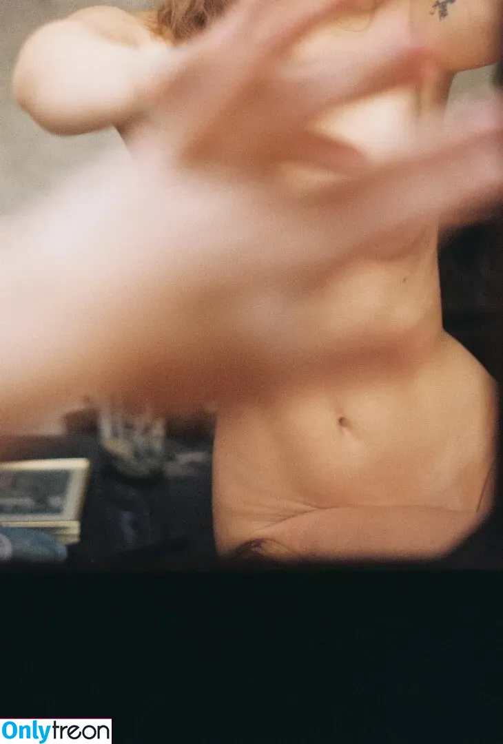 Berta Andrea Snædal nude photo #0232 (bandreas4 / bertaandreasnaedal)