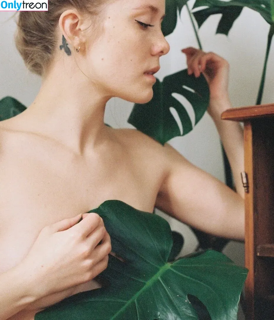 Berta Andrea Snædal nude photo #0275 (bandreas4 / bertaandreasnaedal)