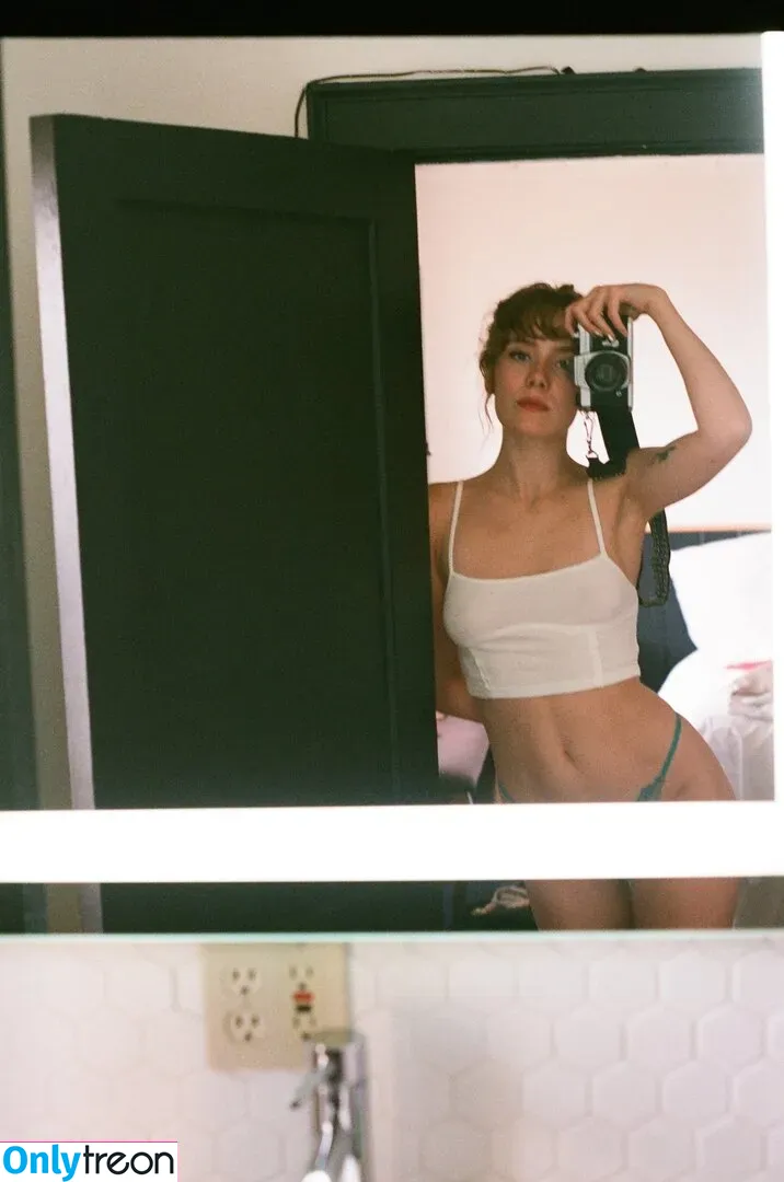 Berta Andrea Snædal nude photo #0281 (bandreas4 / bertaandreasnaedal)