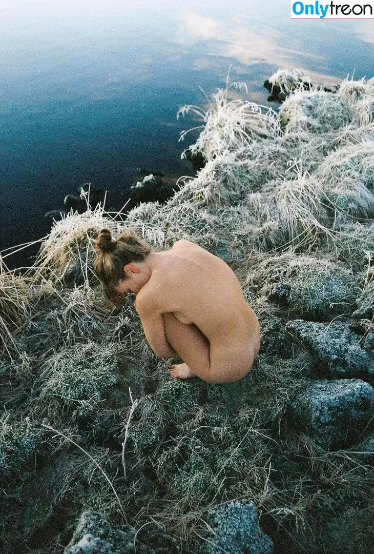 Berta Andrea Snædal nude photo #0316 (bandreas4 / bertaandreasnaedal)