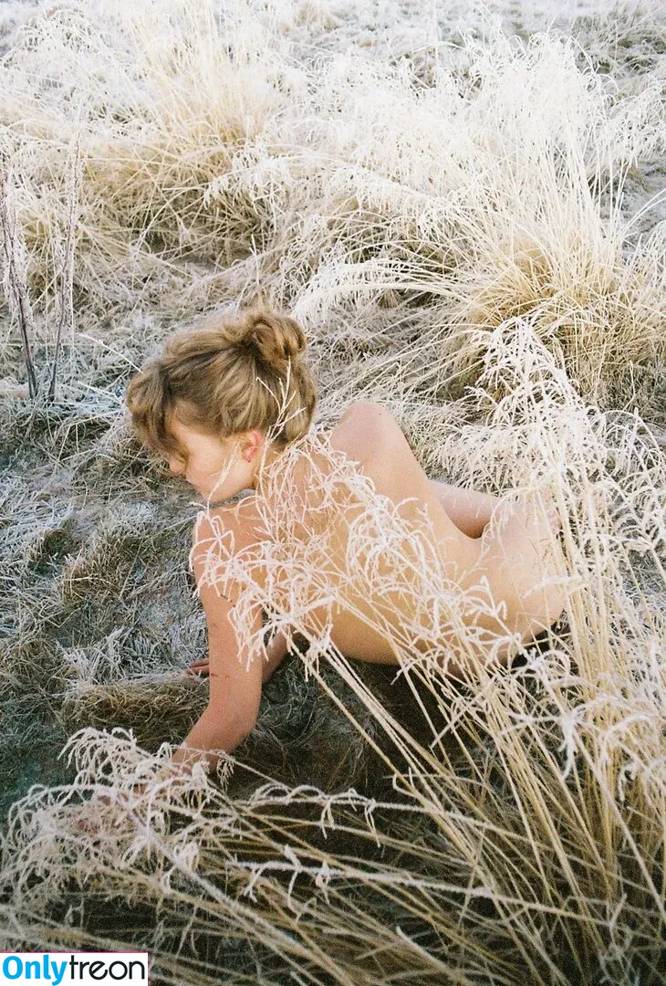Berta Andrea Snædal nude photo #0319 (bandreas4 / bertaandreasnaedal)