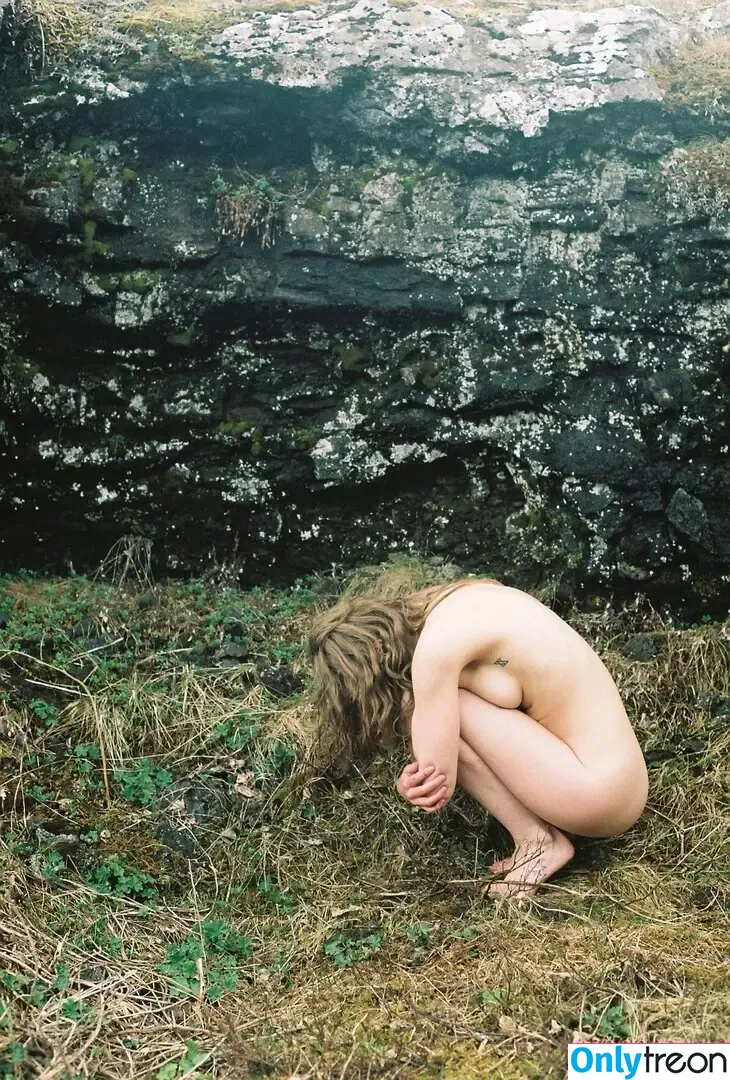 Berta Andrea Snædal nude photo #0357 (bandreas4 / bertaandreasnaedal)