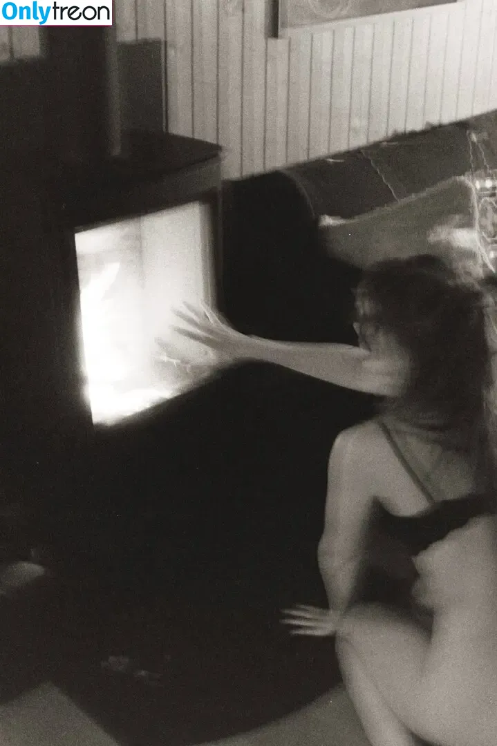 Berta Andrea Snædal nude photo #0376 (bandreas4 / bertaandreasnaedal)