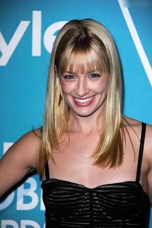 Beth Behrs / bethbehrs / bethquinn1 фото голая #0125