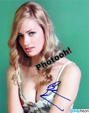 Beth Behrs / bethbehrs фото голая #0174