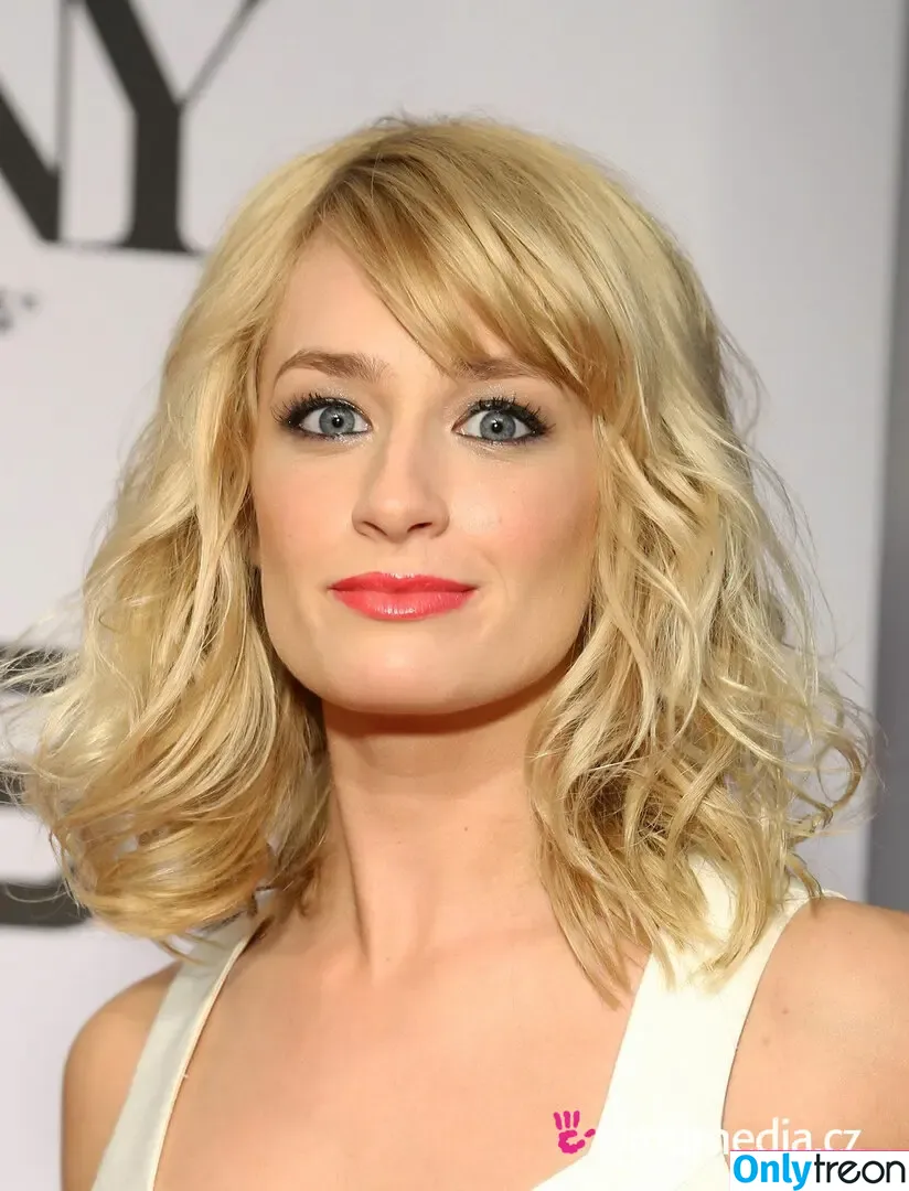 Beth Behrs nude photo #0180 (bethbehrs)