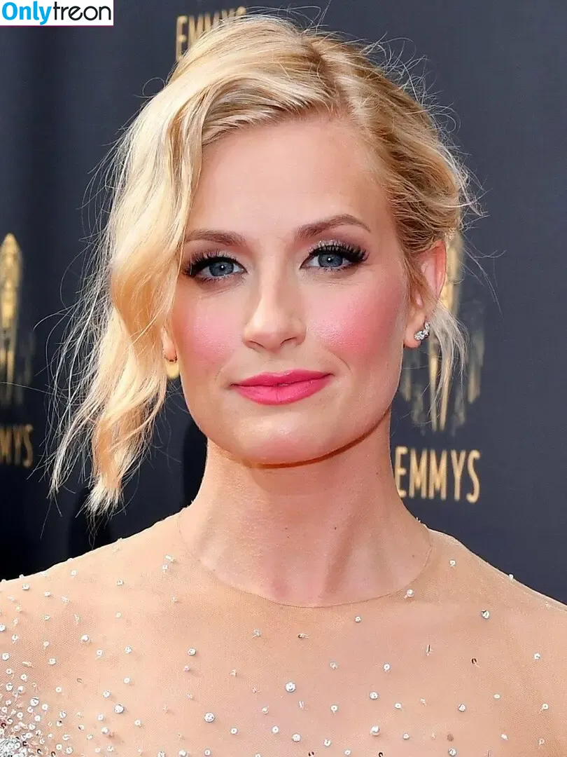 Beth Behrs nude photo #0182 (bethbehrs)