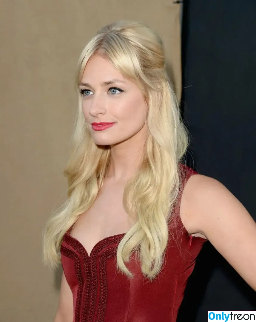 Beth Behrs голая photo #0188 (bethbehrs)