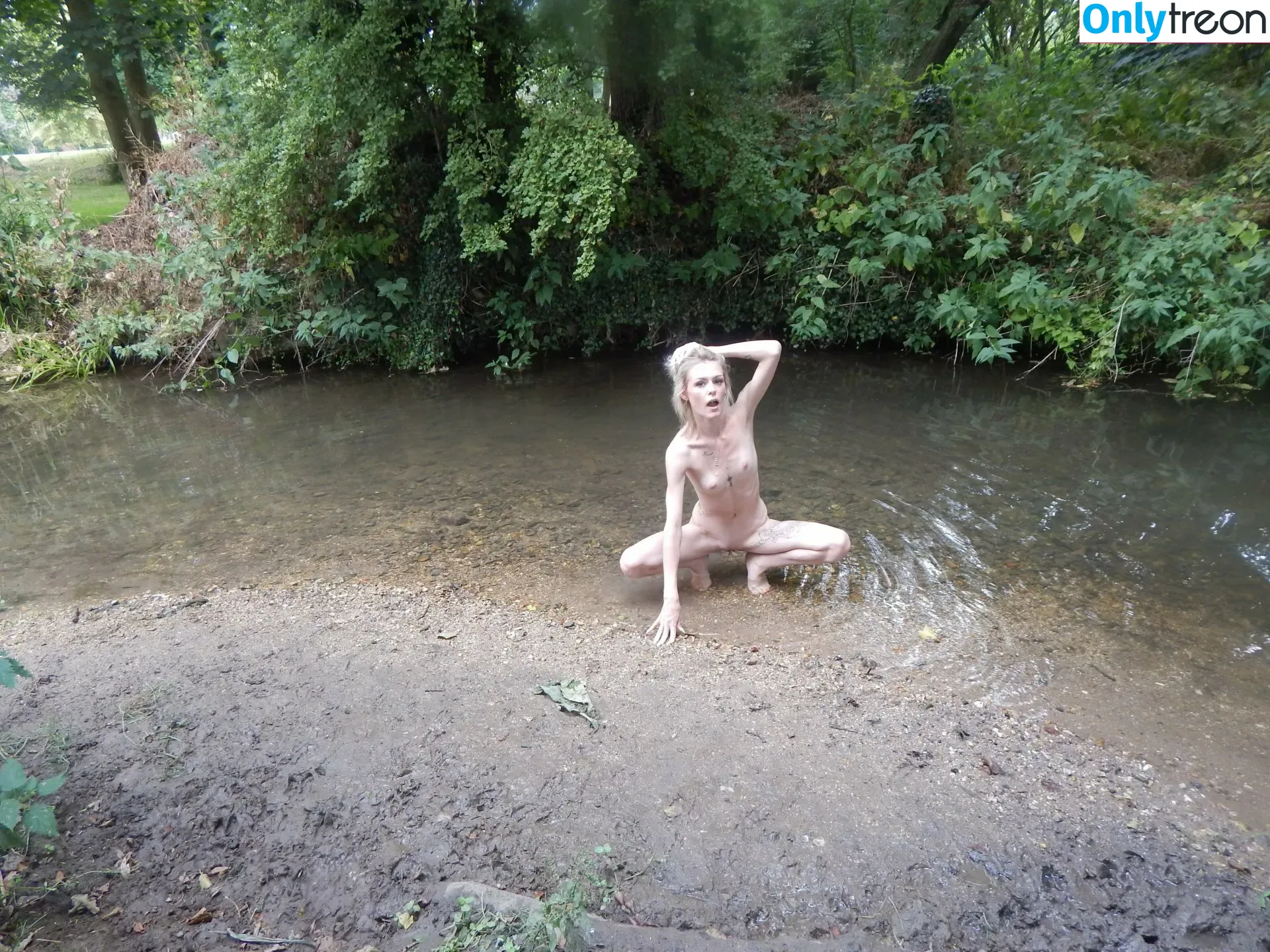 Beth Randell nude photo #0125 (Baby Beth / BabyB / Beth / beth.randell)