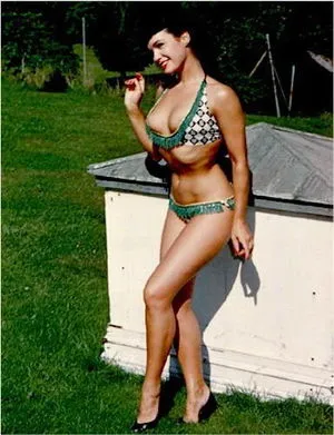 Bettie Page / bettie.page.xo / bettiepage фото голая #0187