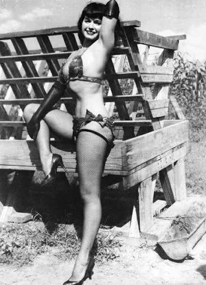 Bettie Page / bettie.page.xo / bettiepage фото голая #0368