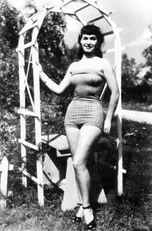 Bettie Page / bettie.page.xo / bettiepage фото голая #0376