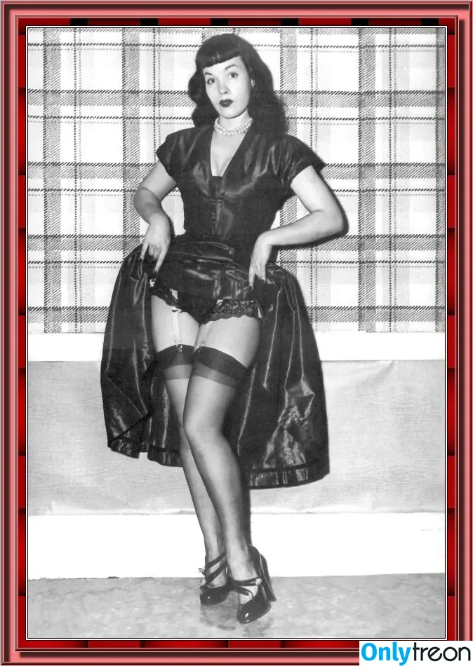 Bettie Page голая photo #0119 (bettie.page.xo / bettiepage)