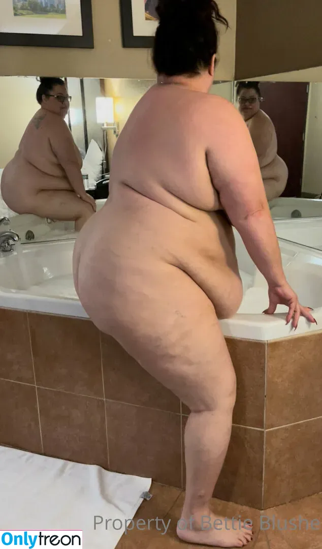 bettieblushe голая photo #0140 (chubbybaddiexo)