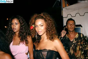 Beyoncé Knowles / beyonce nude photo #0002