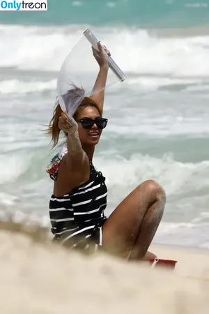 Beyoncé Knowles / beyonce nude photo #0102