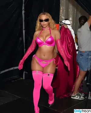 Beyonce / beyoncenavago фото голая #0904