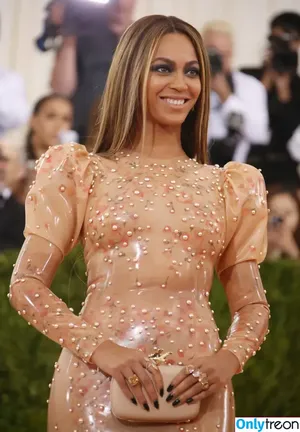 Beyonce / beyoncenavago фото голая #0940