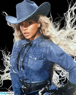 Beyonce / beyoncenavago фото голая #1318