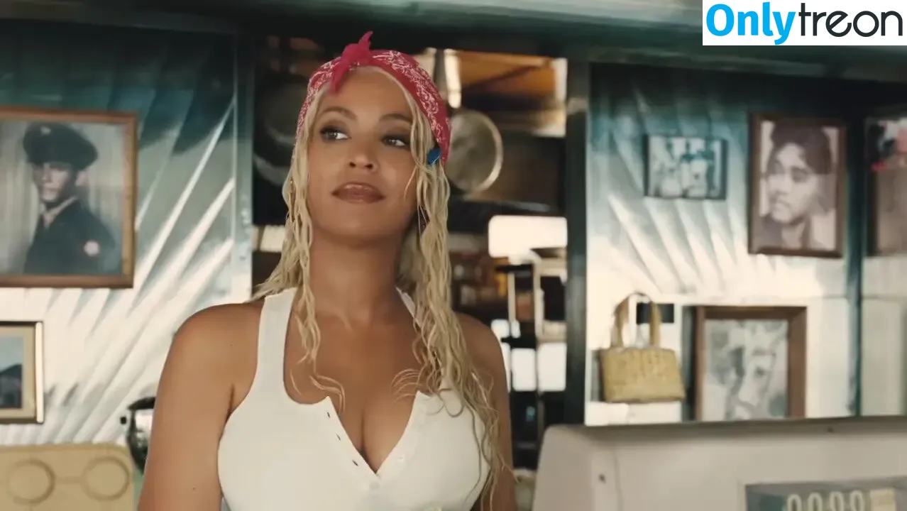 Beyonce nude photo #1302 (beyoncenavago)
