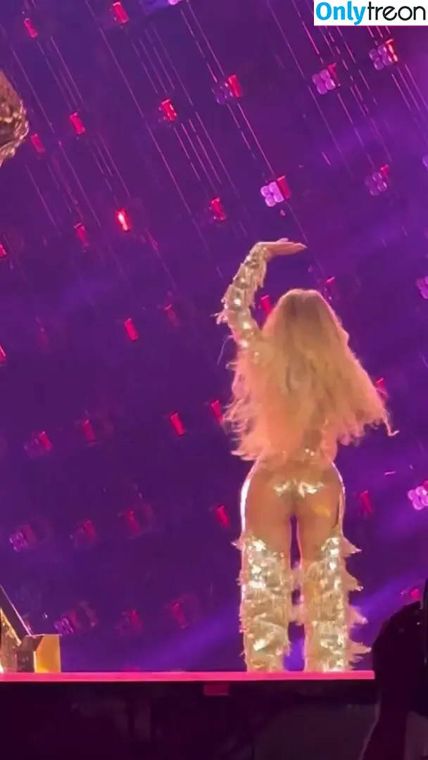 Beyonce nude photo #1362 (beyoncenavago)