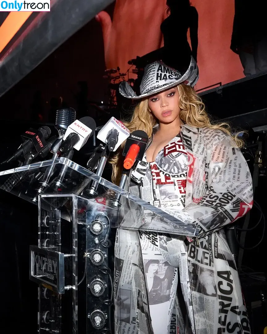 Beyonce nude photo #1377 (beyoncenavago)